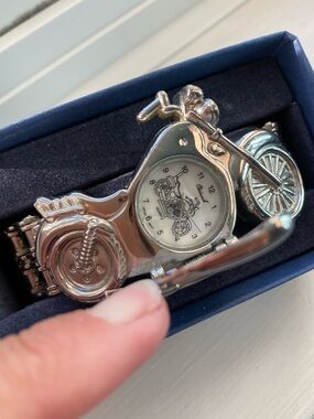 Motorcycle Bracelet Watch Vintage Y2K Silver Chain Hidden Face